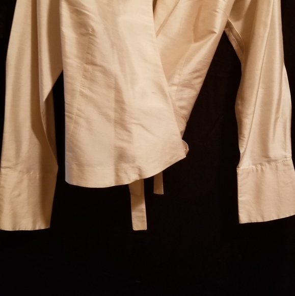 Silk wrap blouse - Picture 3 of 6